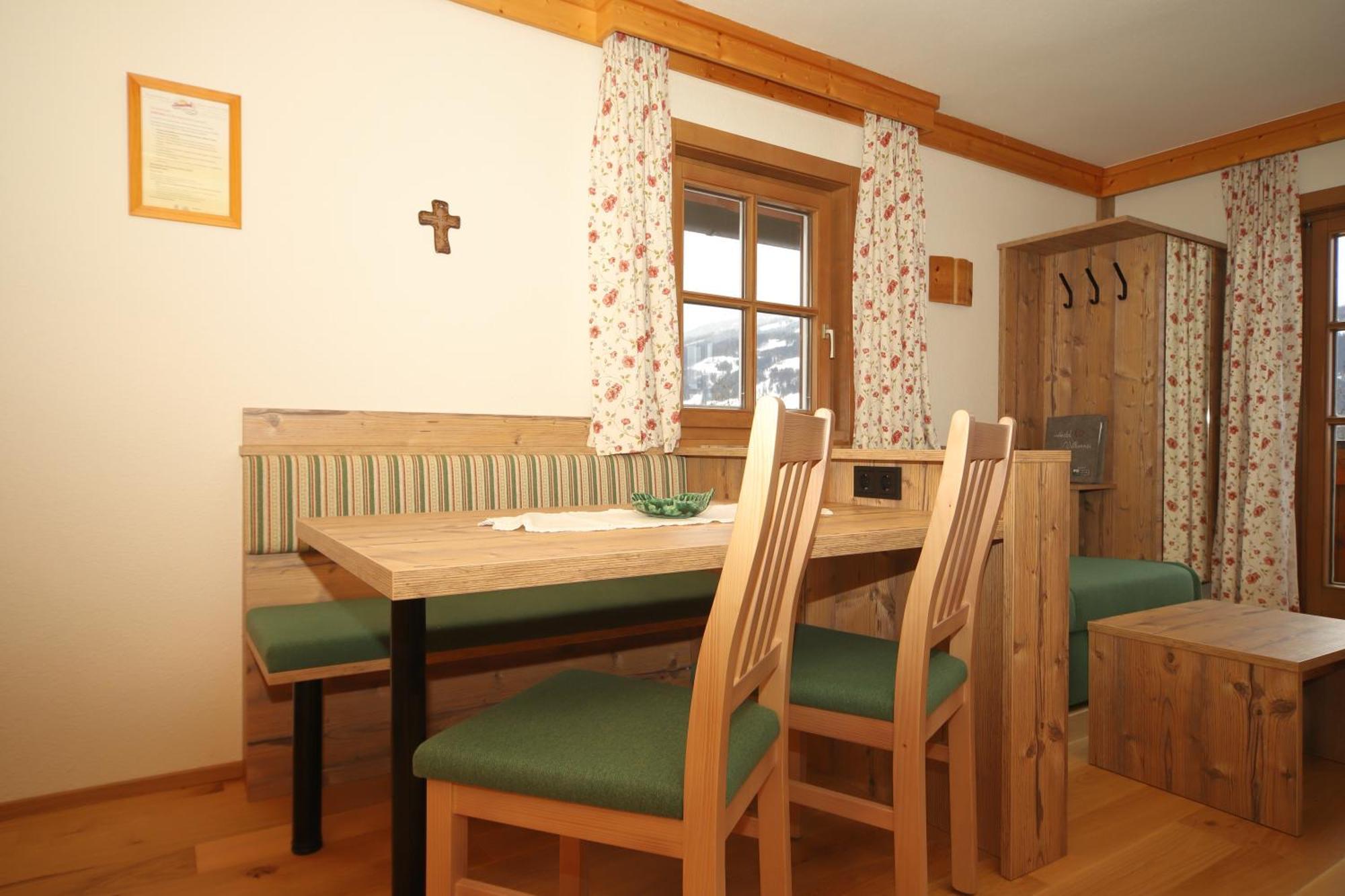 Linarhof Apartment Urlaub Am Bio Bauernhof Haus im Ennstal Værelse billede